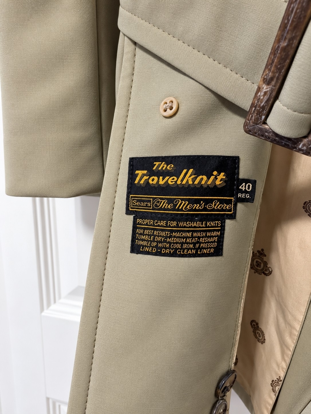 Vintage Sears The Travelknit Men's Womens Unisex Belted Olive Trench Coat - Picture 4 of 4